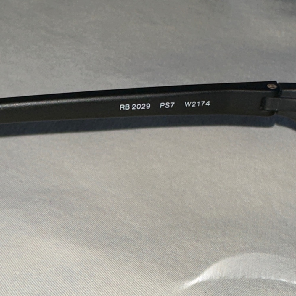 Ray-Ban - Picture 12 of 15